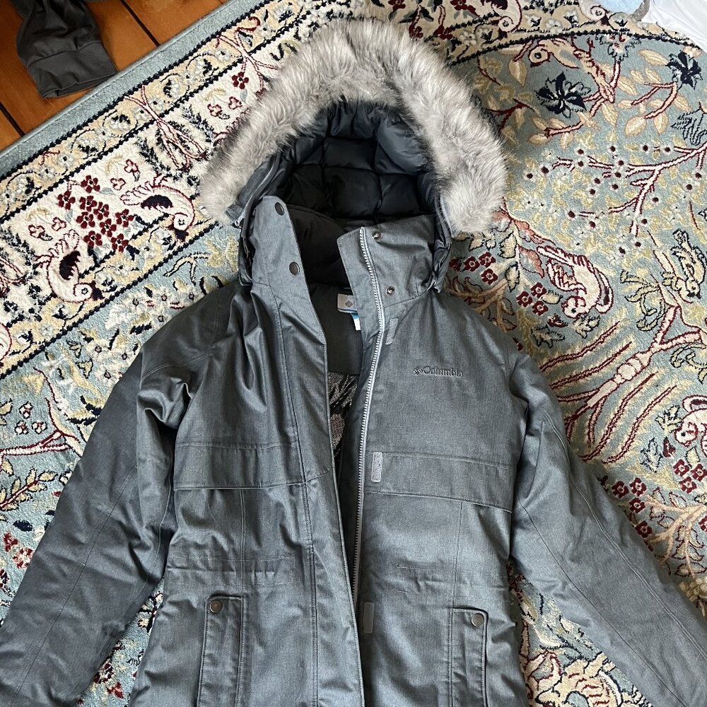 Women's Apres Arson Winter Long Down Jacket